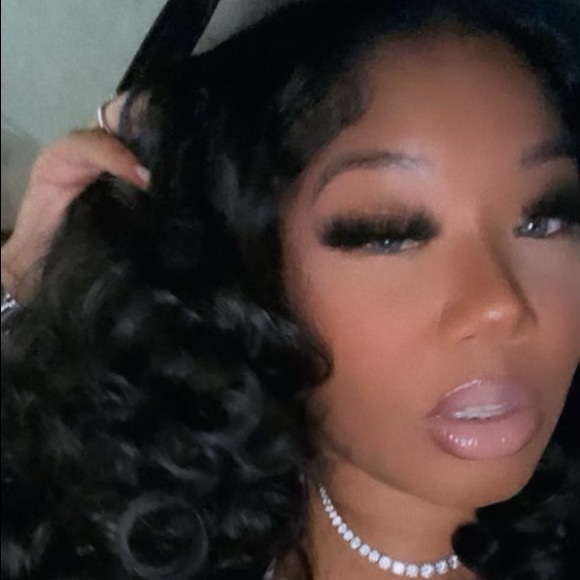 Meet your Posher, Lisa - Picture 3 of 4